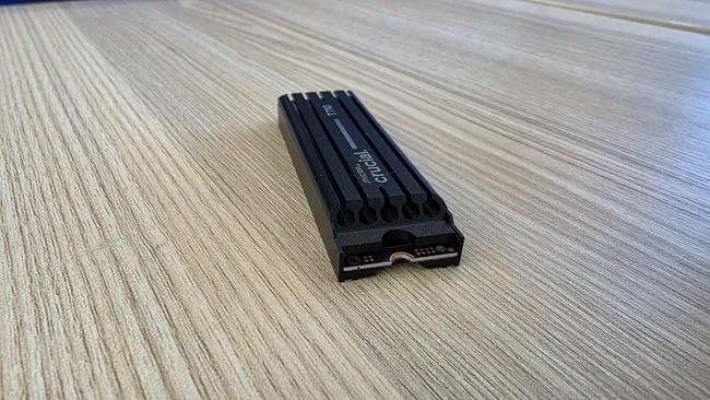 英睿达推出T710 SSD：14.9 GB/s传输速度，X10便携式SSD亮相